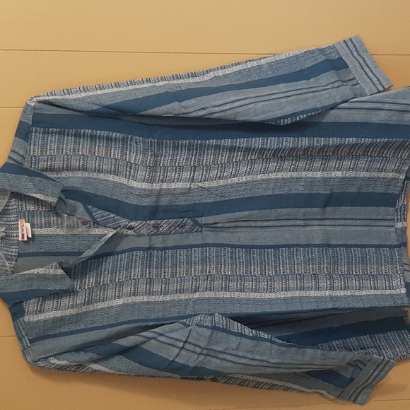 American Sweetheart Tops - Women"s XL Light Blue Striped V Neck Shirt With Half Button Up Front